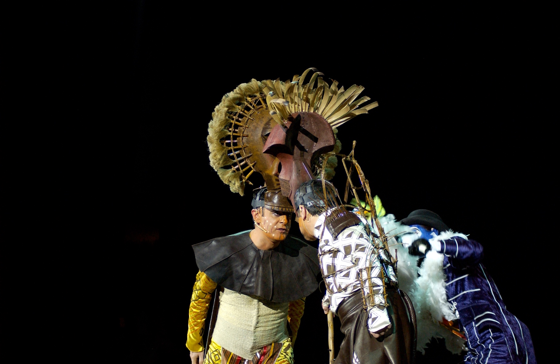 Mufasa e Simba fronte a fronte nella notte